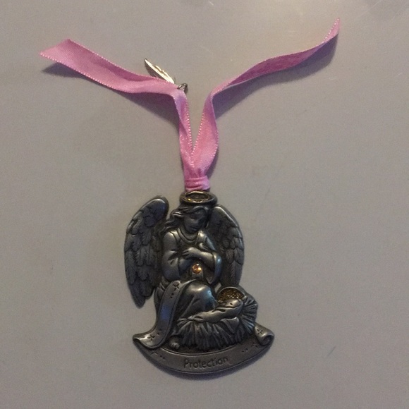 Pretty “Protection Angel” Collectible From 2009 - Picture 1 of 4